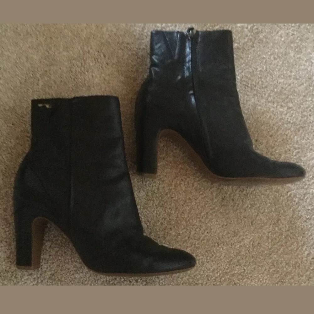 Naked feet black leather boots, 6.5, fits like 7.5